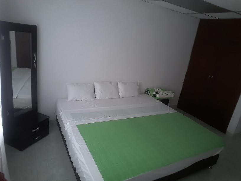 Hostal Deluxe Santander Манисалес Экстерьер фото