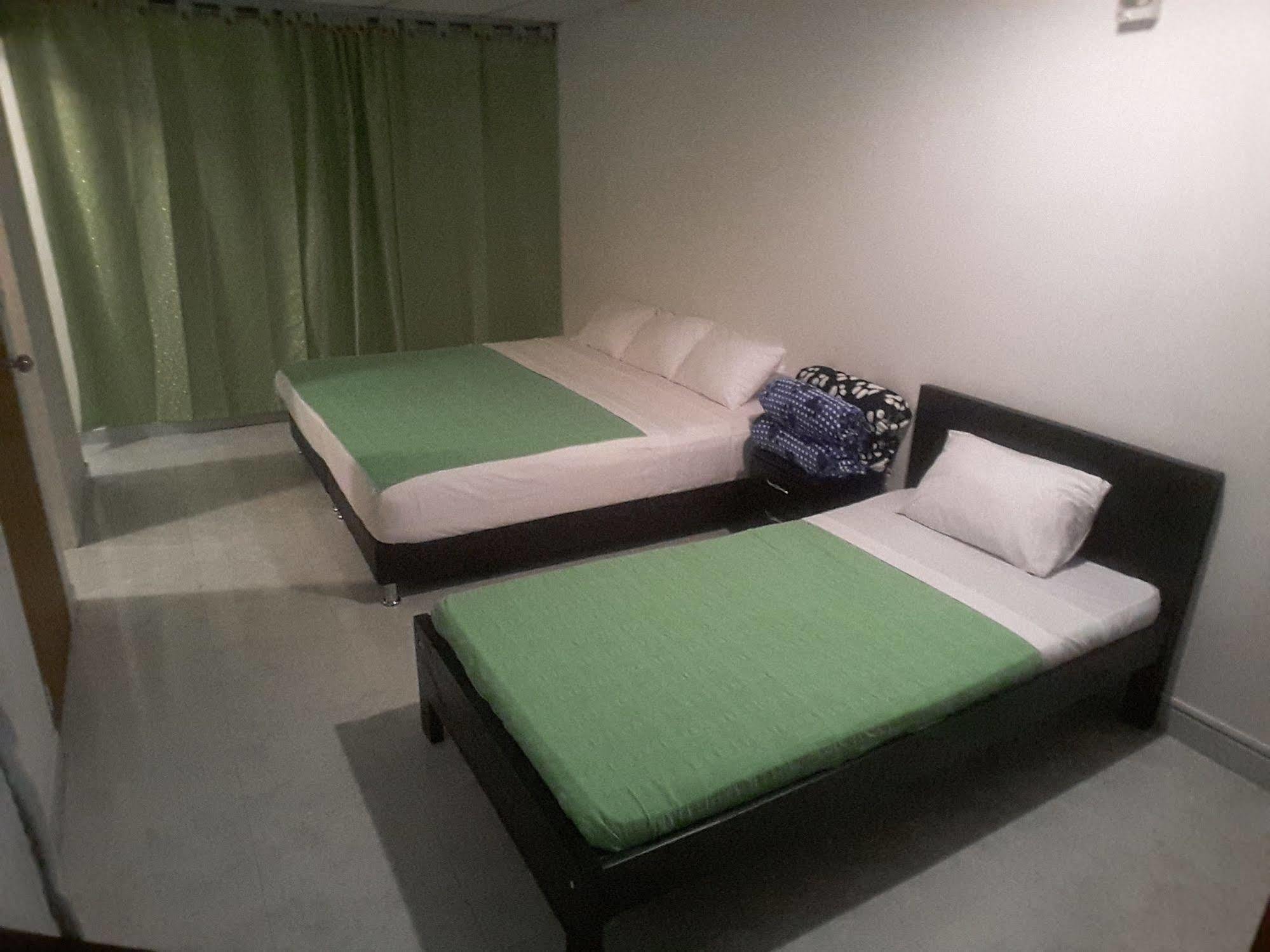 Hostal Deluxe Santander Манисалес Экстерьер фото